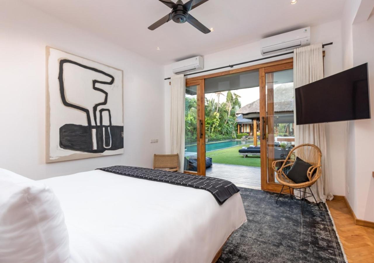 Wolfe By Finder Villa Seminyak (Bali)
